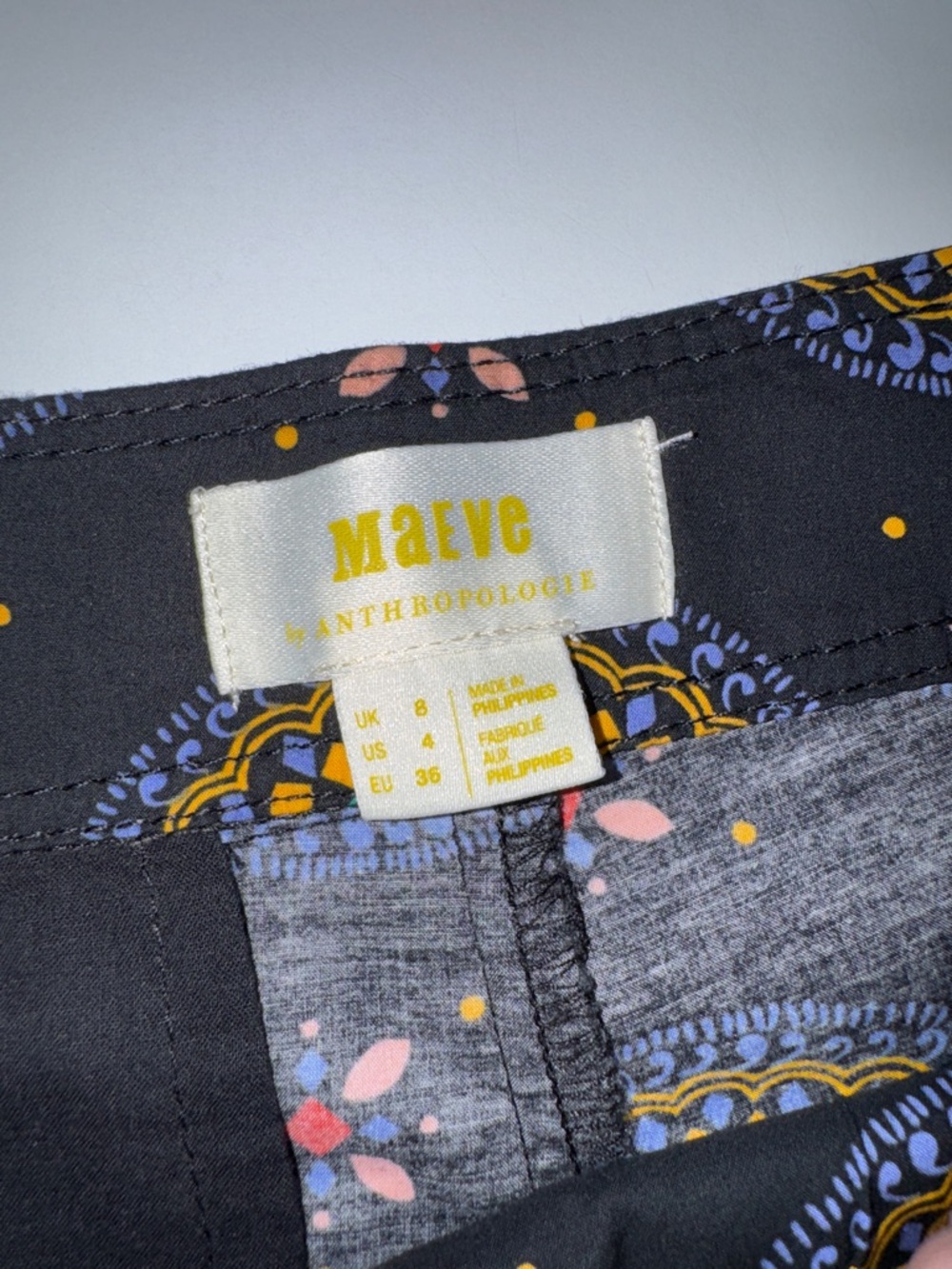 Maeve Medallion Print Women's Shorts size 8 - Picture 2 of 4